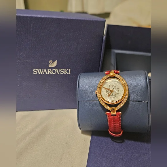 NIB Swarovski women's watch - Picture 1 of 7